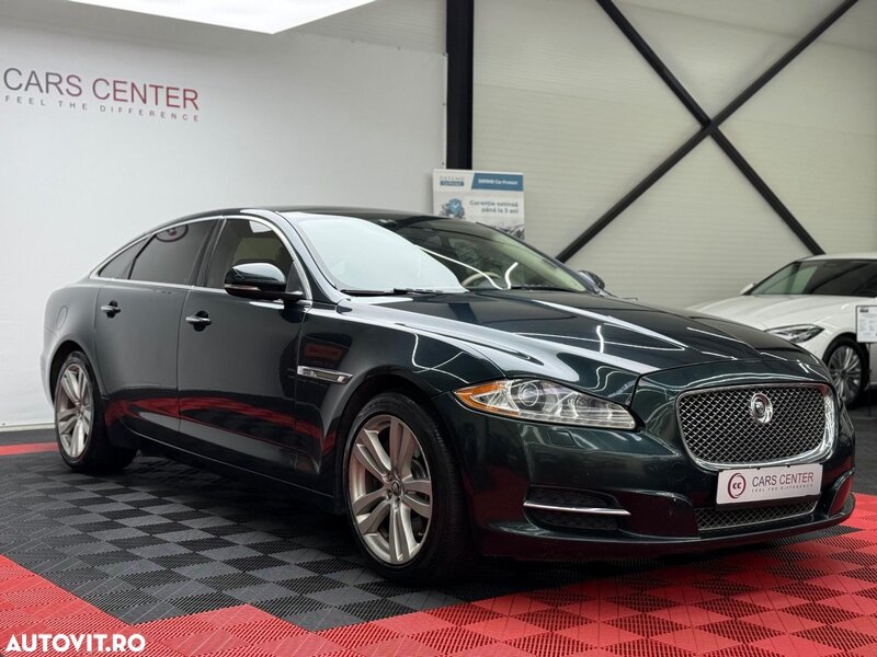 Jaguar XJ